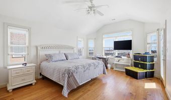 310 N Kinston Ave, Atlantic Beach, NC 28512