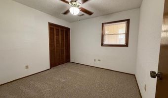 8 Connie Ln, Bella Vista, AR 72715
