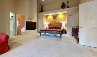 445 Captain Eames Cir 445, Ashland, MA 01721