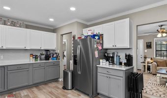 301 Larkin St, Benton, LA 71006