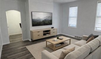 67 S 17th St, Airville, PA 15203