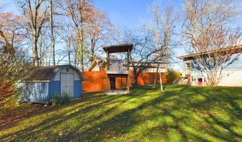 107 Canterbury Ct, Anderson, IN 46012