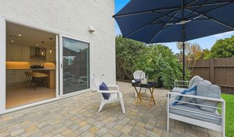 2610 Chestnut Ave, Carlsbad, CA 92010