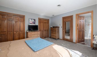 5 Pondside Pl, Cheshire, CT 06410