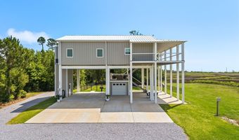 5004 Oak St, Bay St. Louis, MS 39520