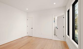 3108 6TH St N, Arlington, VA 22201