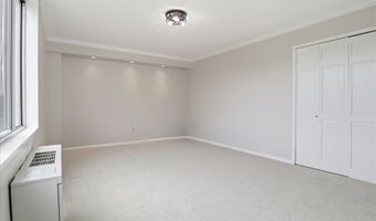 6641 WAKEFIELD Dr 703, Alexandria, VA 22307