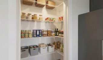 204 41st St SW, Altoona, IA 50009