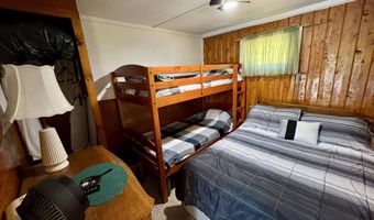 140 Lakeside Ln, Barton, VT 05839