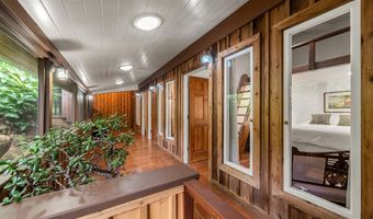 1055 Kaupakalua Rd, Haiku, HI 96708