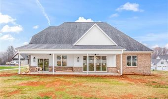 148 Meeting House Ln, Advance, NC 27006