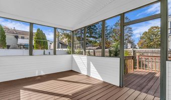 35 Bayside Ave, Barnegat, NJ 08005