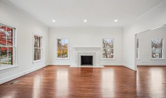 4500 35TH Rd N, Arlington, VA 22207