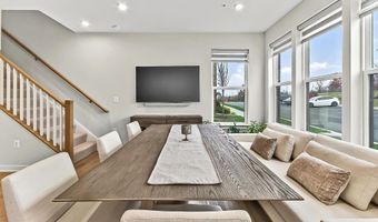 20328 NEWFOUNDLAND Sq, Ashburn, VA 20147