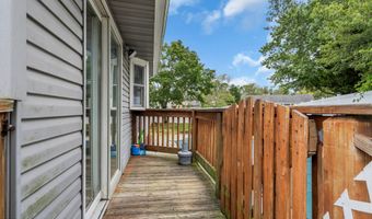 41 Deck St, Barnegat, NJ 08005