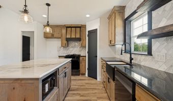271 Rolling Ranch Blvd, Alvord, TX 76225