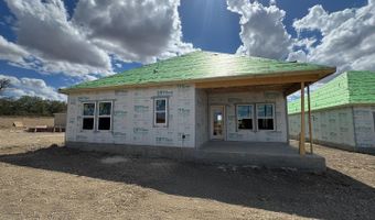 11011 Bop Ln, Adkins, TX 78101