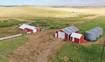 105 7th St NW, Hettinger, ND 58639