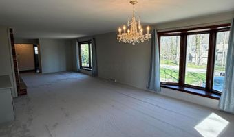 445 S Countryside Dr, Ashland, OH 44805