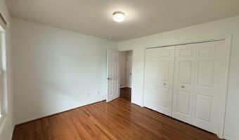 927 Jasara Cir, Baldwin City, KS 66006