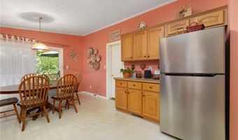 8 King Philip Rd, Coventry, RI 02816