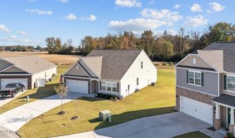 4463 Marthas Village Ln, Ayden, NC 28513