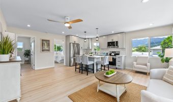 1076 Kahili St, Kailua, HI 96734