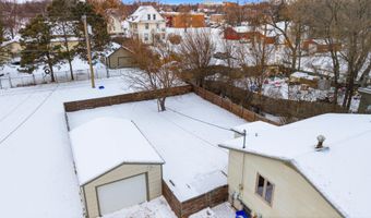 704 S Harrison St, Aberdeen, SD 57401