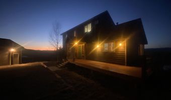 21 HAWK Path, Boulder, WY 82923