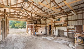 10539 Garrett Rd SW, Amanda, OH 43102