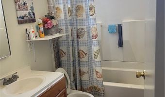 201 W Raymond St, Compton, CA 90220