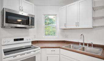 3918 Columbus Ave, Anderson, IN 46013