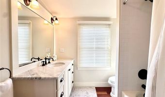44 Tuckerman Ave, Middletown, RI 02842
