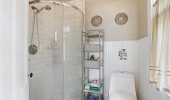 192 Washington Rd, Barrington, RI 02806
