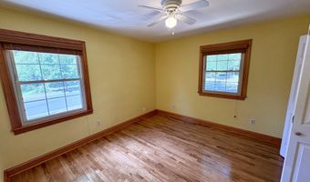1200 Boxwood Ln, Apex, NC 27502