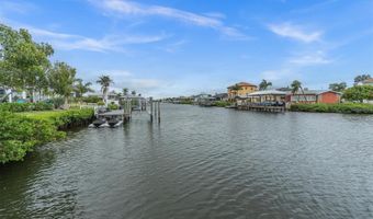 811 BIRDIE Way, Apollo Beach, FL 33572