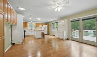 134 D Crestview Ave, Absecon, NJ 08201