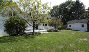 2 Sunnyfield Ln, Falmouth, ME 04105