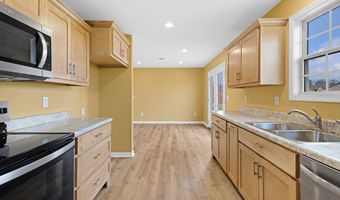 15 Carrington Ln, Albertville, AL 35950