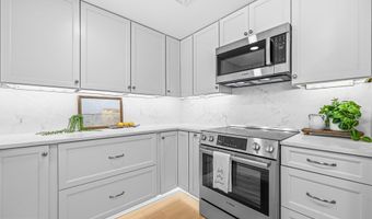 1020 N HIGHLAND St 524, Arlington, VA 22201