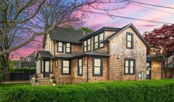14 Robinson St, Narragansett, RI 02882