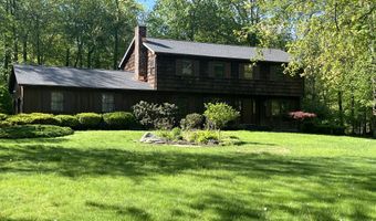 10 Tanglewood Dr, Danbury, CT 06811