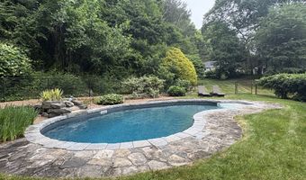 37 N Pleasant Rise, Brookfield, CT 06804