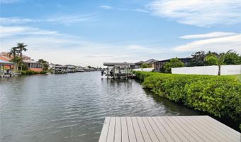 806 EAGLE Ln, Apollo Beach, FL 33572