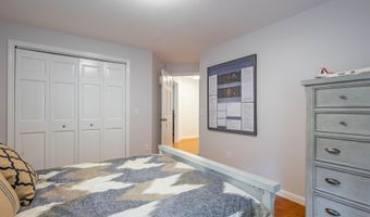 21 Tamarack Ln, Amherst, NH 03031