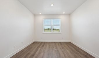 1930 Chaffee Crest Dr, Berthoud, CO 80513