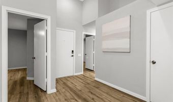 14902 Le Grande Dr, Addison, TX 75001