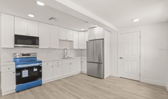 127 LEON St, Altamonte Springs, FL 32701