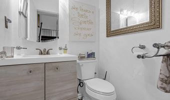 258 Clubhouse Dr, Middletown, NJ 07748