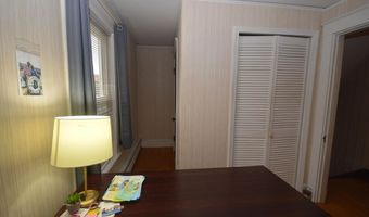 744 Hammond St, Bangor, ME 04401